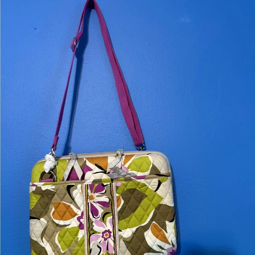 Vera Bradley Floral Quilted mini laptop hard case new